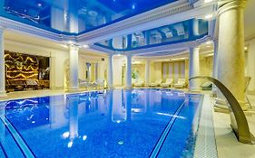 Palacyk Otrebusy Business & Spa